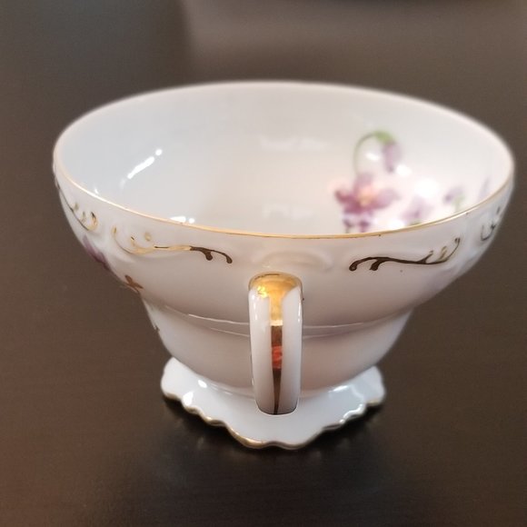 Saji Fancy China Gold Rim Teacup & Saucer w/Gold Scalloped Rim - Picture 8 of 10